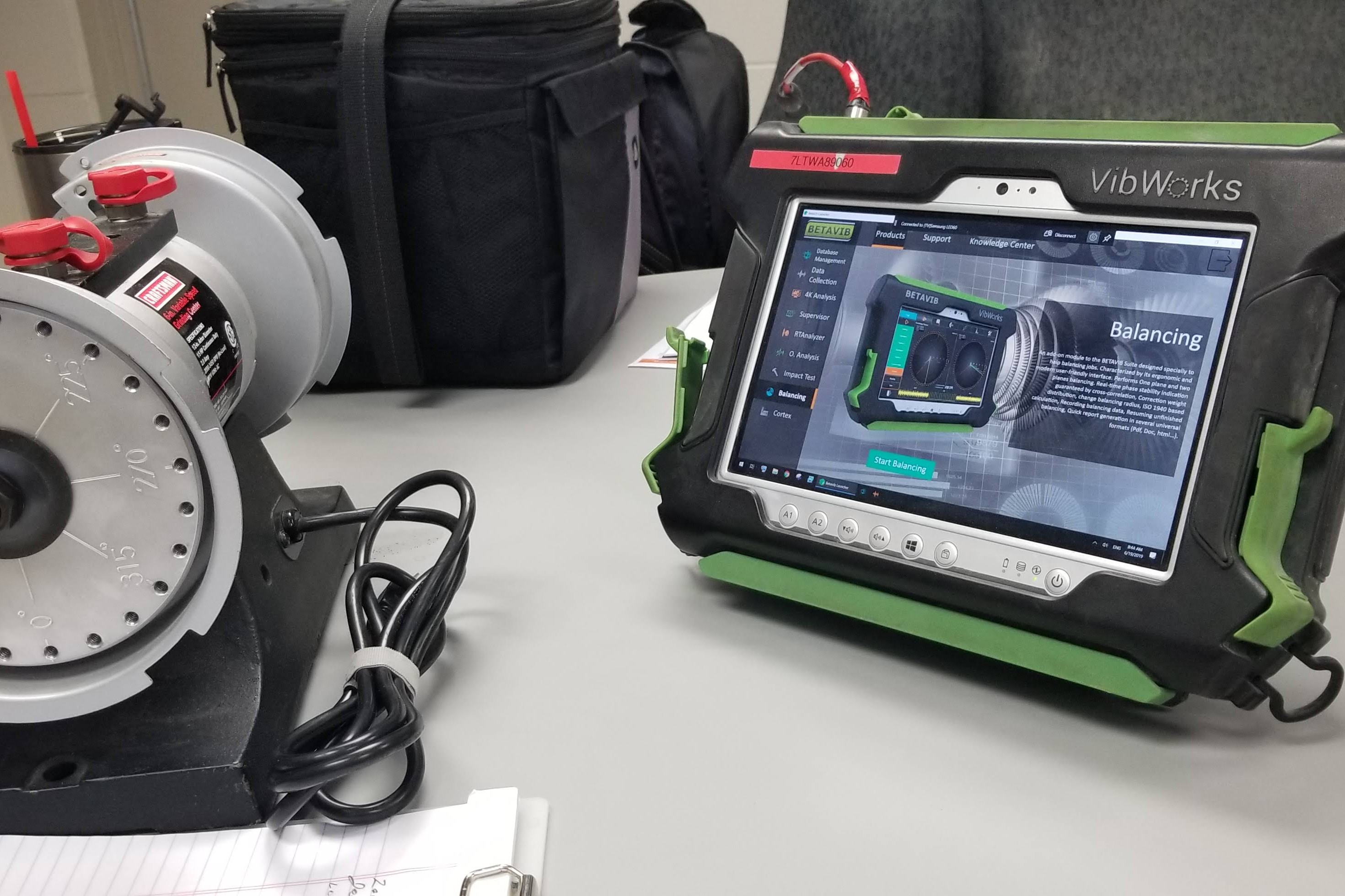 VibWorks diagnostic equipment for technical consulting